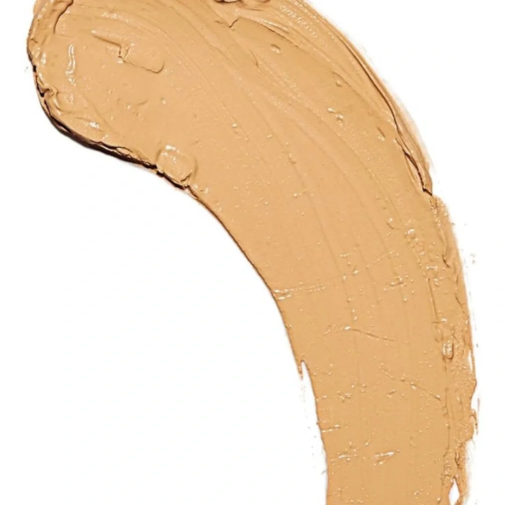 Makeup Revolution Concealer in Cream F5